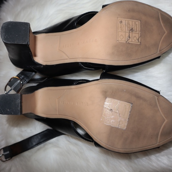 kelly & Katie strap heels - Picture 5 of 6